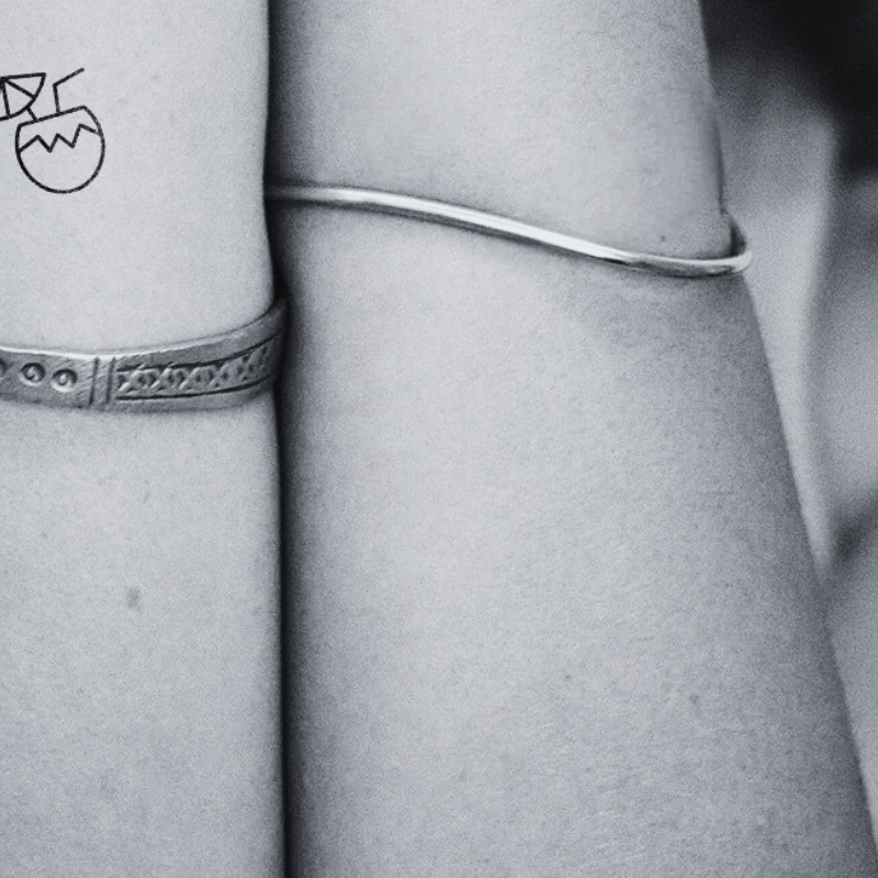 Cocktail in coconut - Temporary Tattoo